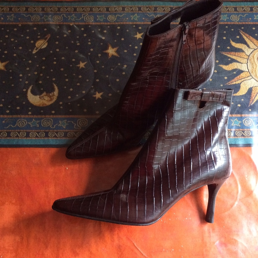 Max de Carlo Italian ankle boots size 10